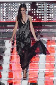Marika Pellegrini sul palco di Sanremo 3