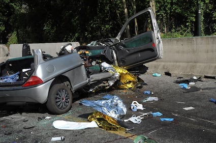 Incidente mortale tra un'auto e un bus a Torino 2