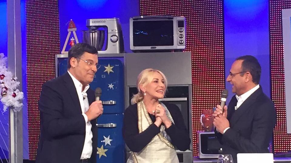Frizzi riappare in tv e fa commuovere la Clerici