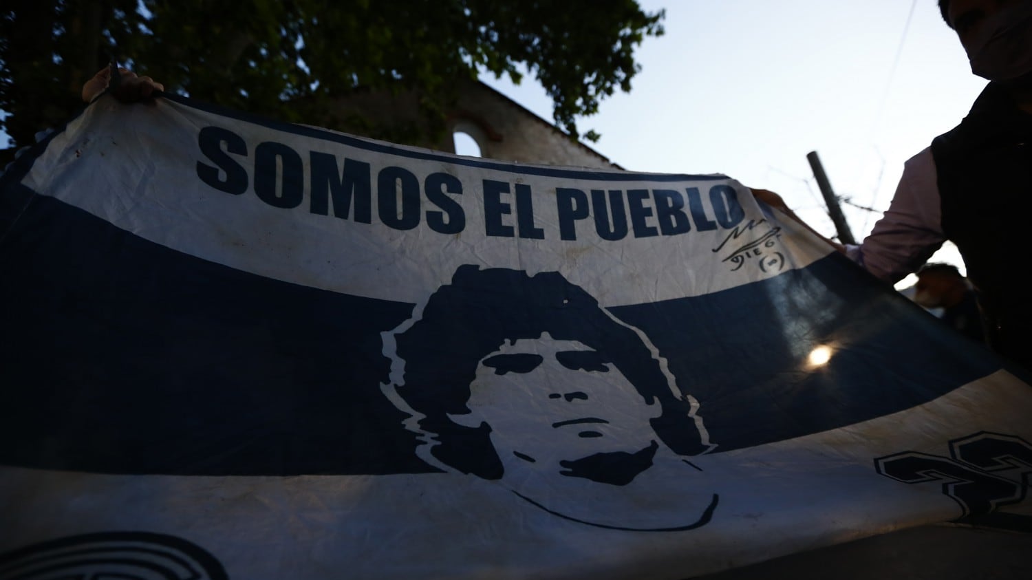 Paura per Maradona: operato d'urgenza alla testa