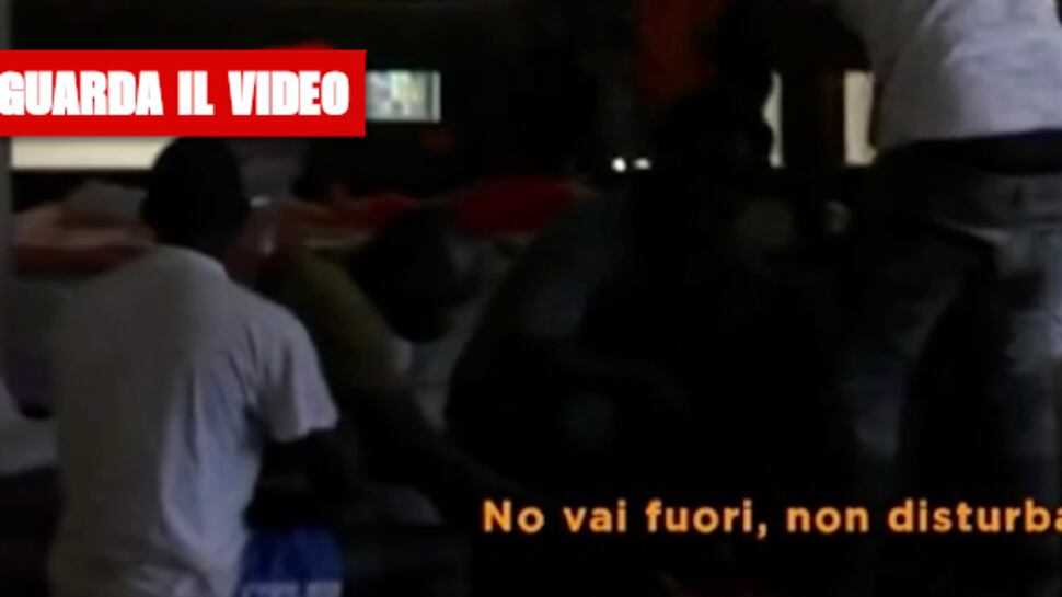 "Io, cacciata via dai migranti della chiesa di don Biancalani"