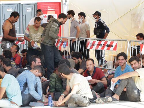 All'assalto di Lampedusa: 2.200 migranti in 24 ore