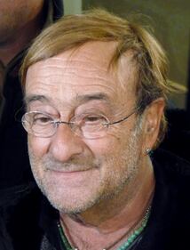 In vendita la villa di Lucio Dalla sull'Etna 4