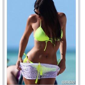 Claudia Romani: pronostico azzeccato e sexy lato b in mostra 16