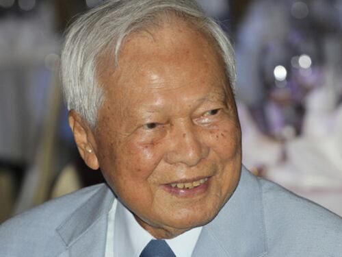 Thailandia, la guida ad interim va a un generale di 96 anni