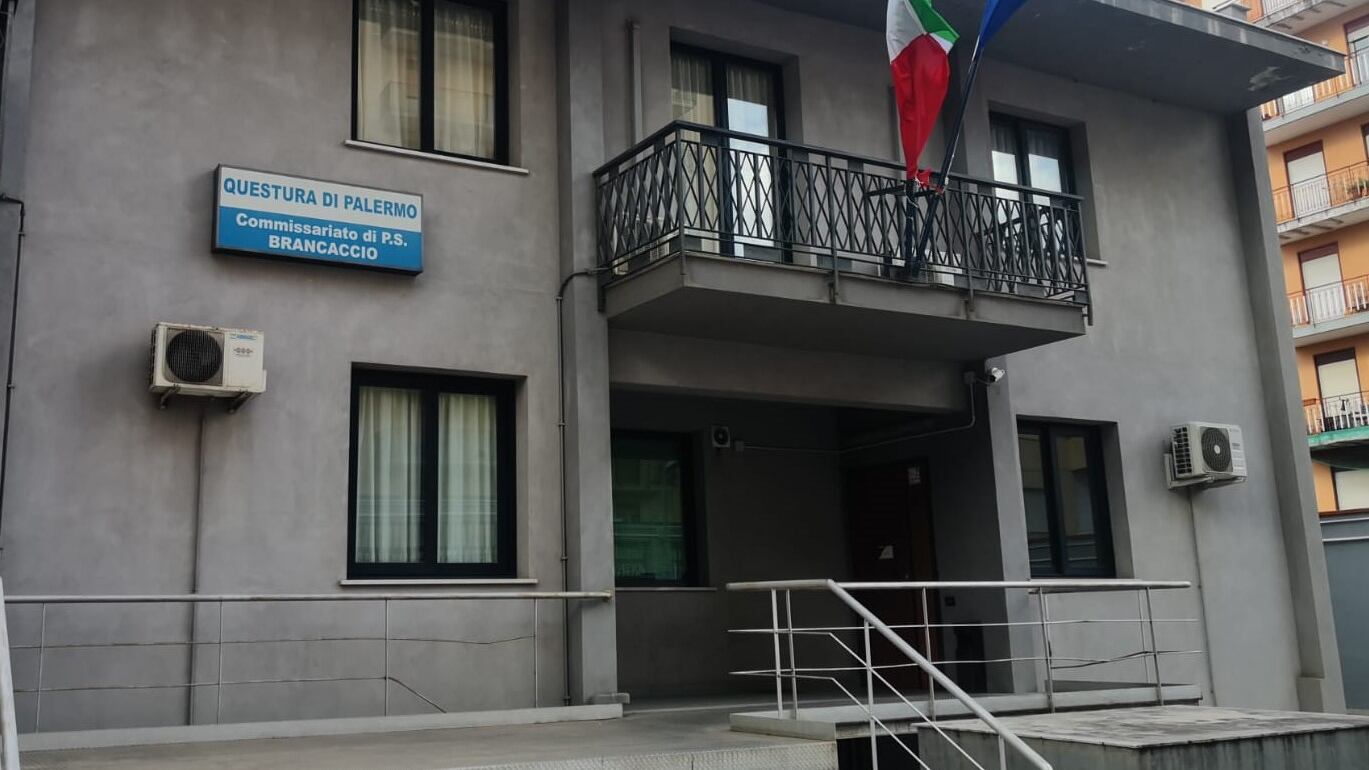 Promette assunzione in cambio di soldi: arrestato per truffa