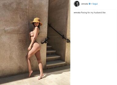 Emily Ratajkowski topless per il marito 10