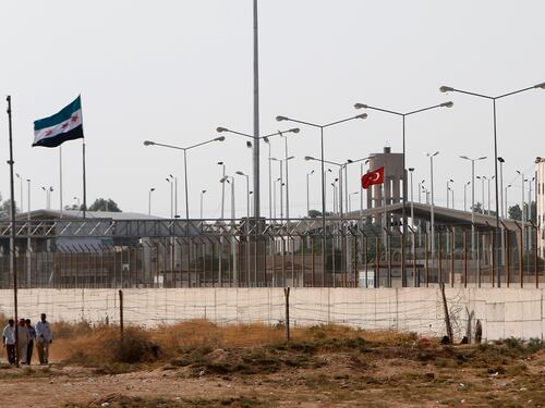 La Turchia approva possibili operazioni contro la Siria. Non è dichiarazione di guerra