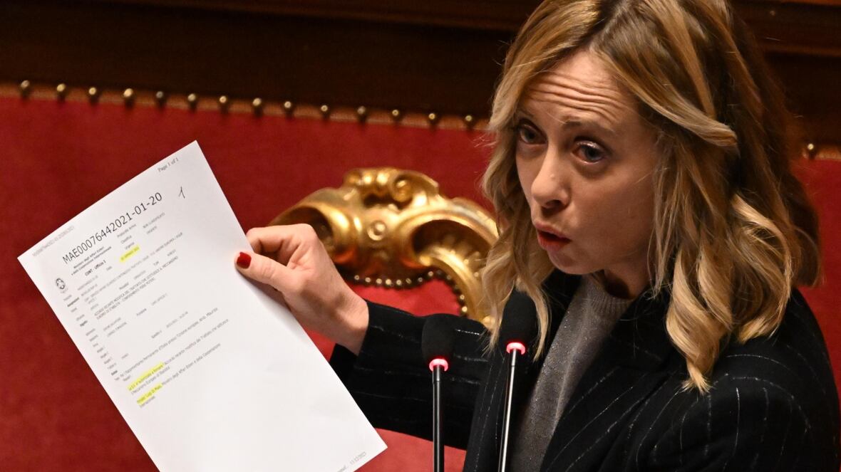 Mes, il fax a sorpresa che inchioda i grillini