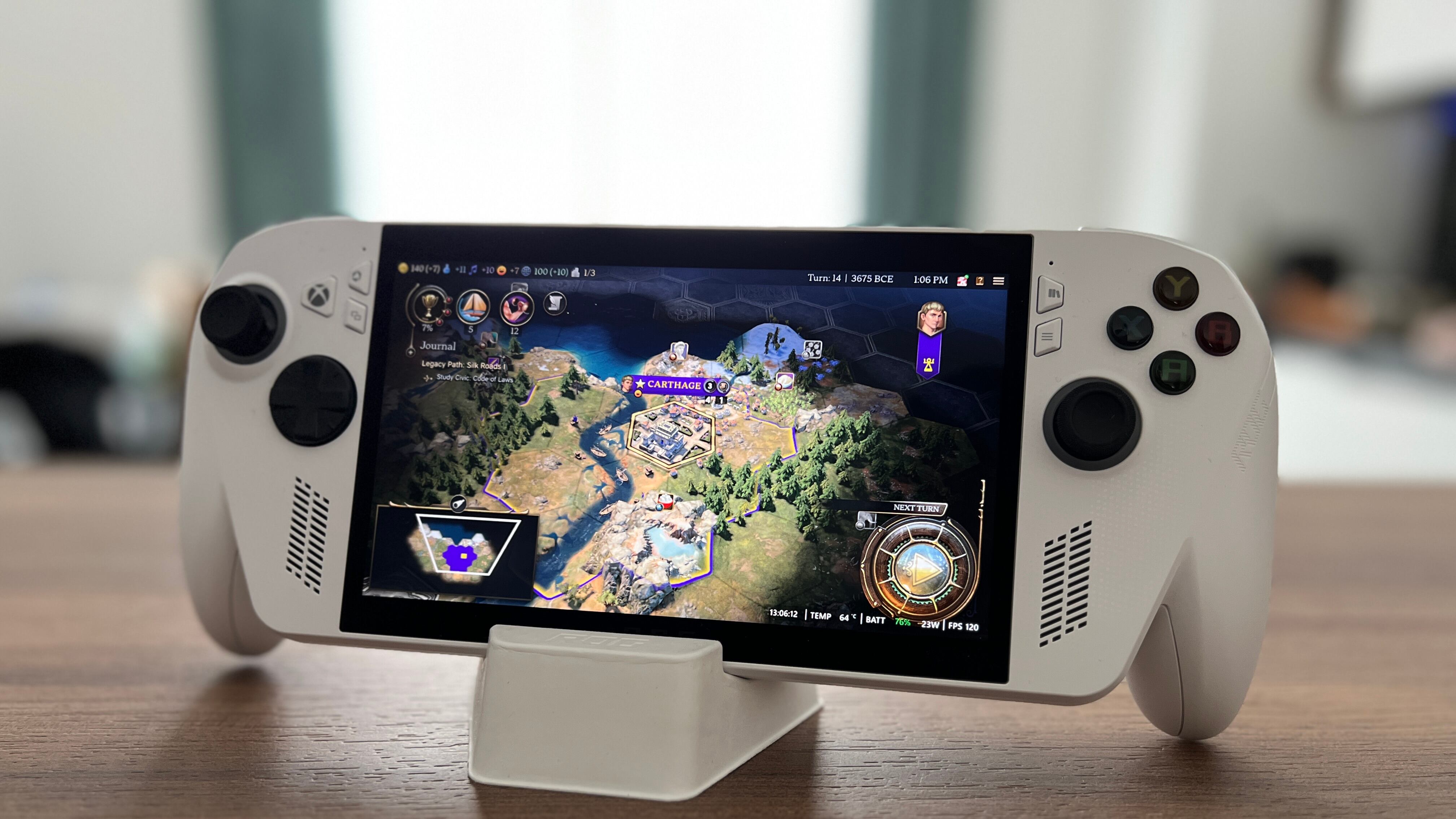 Recensione ROG Xbox Ally: il computer che vuole fare la console portatile