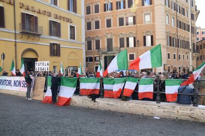 La manifestazione delle forze dell'ordine 5