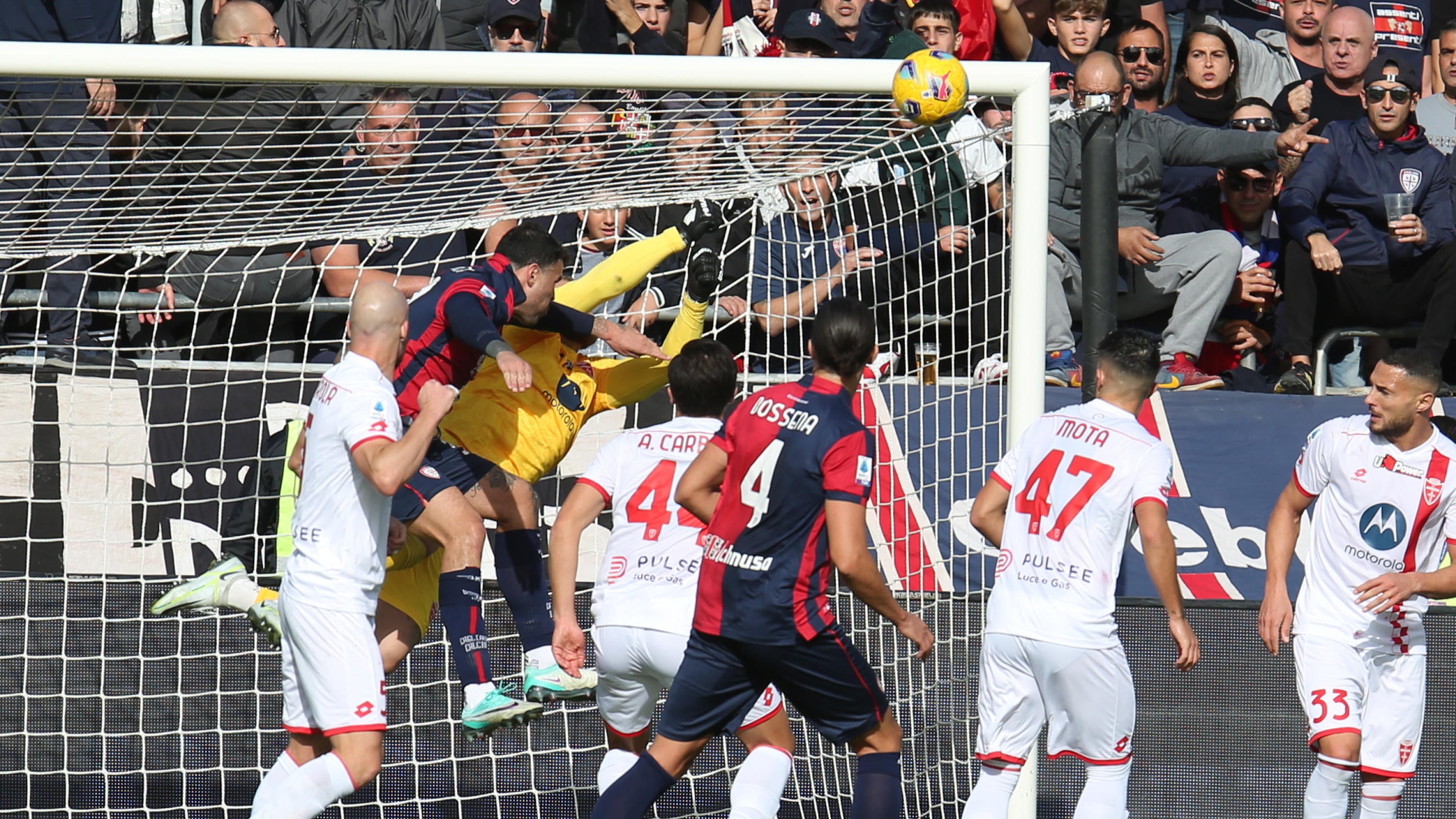 Cagliari e Monza non si fanno male: finisce 1-1 l'anticipo dell'ora di pranzo