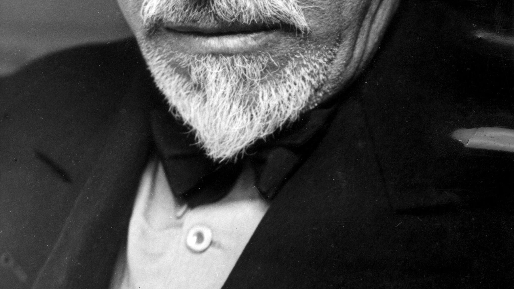Il dramma di vedersi vivere? Pirandello lo twittò per primo