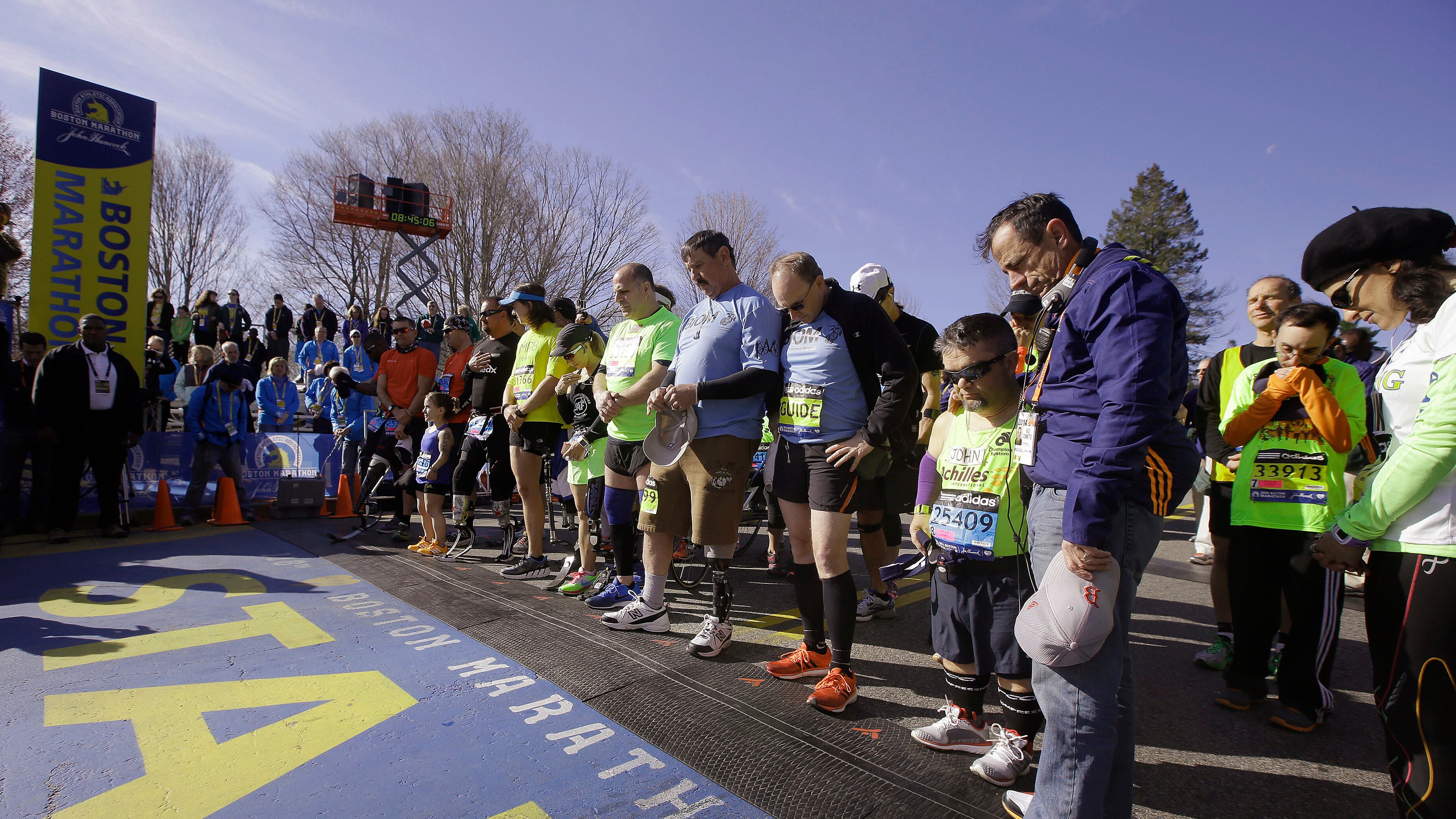 Boston sfida il terrrorismo e riparte dalla maratona