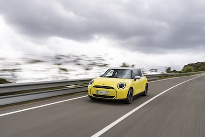 Mini Cooper SE: guarda tutte le foto 14