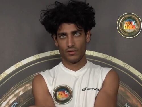 Chi è davvero Akash Kumar? Giallo sull'identità del concorrente dell'Isola