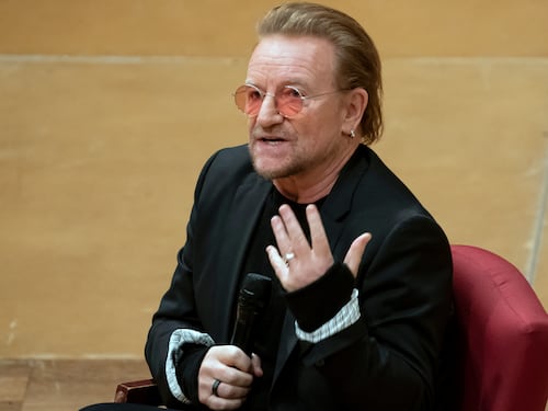 Arriva "Pierino e il Lupo" con i disegni di Bono degli U2