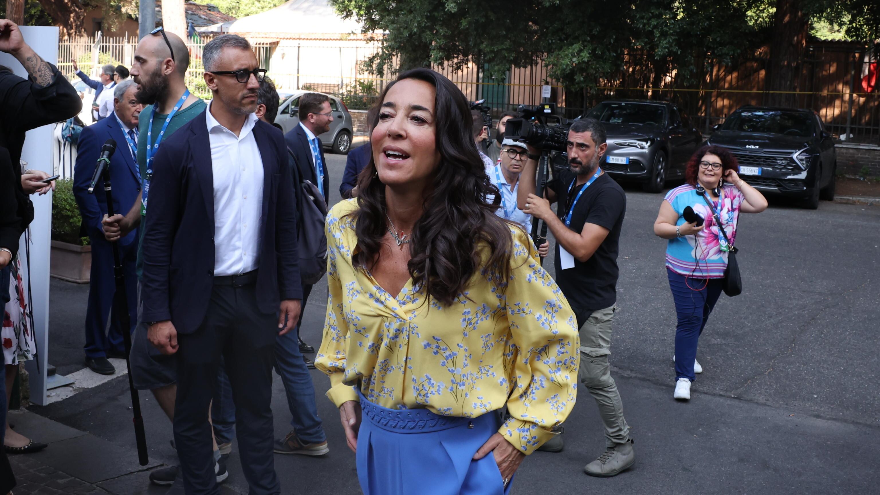 "Uniti con Antonio nessuna Opa ostile. Ci tocca camminare sulle nostre gambe"