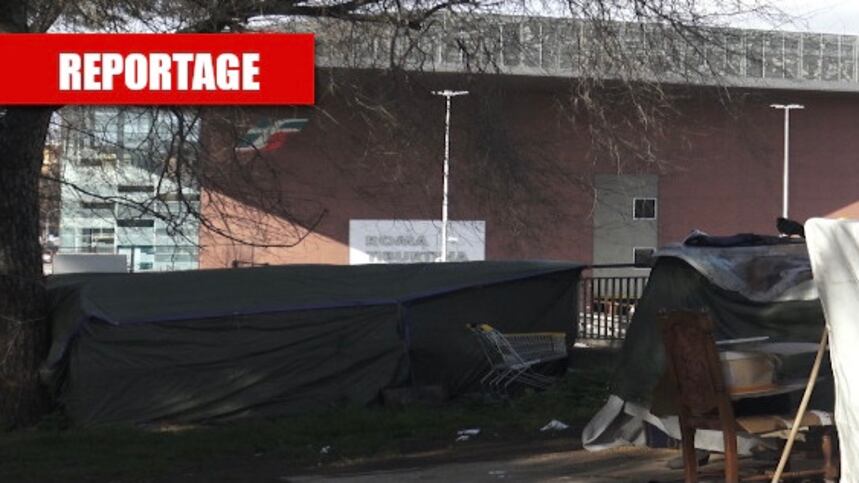 "Una situazione vergognosa" La stazione "covo" dei rom