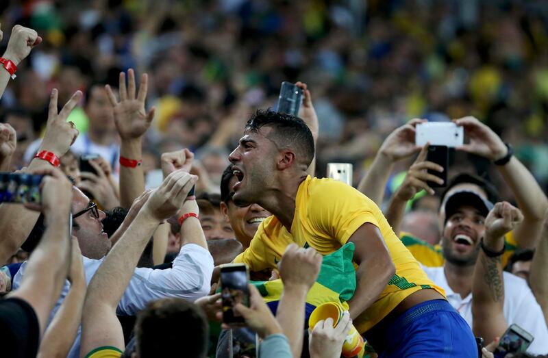 Rio, la gioia verdeoro per l'oro nel calcio 4