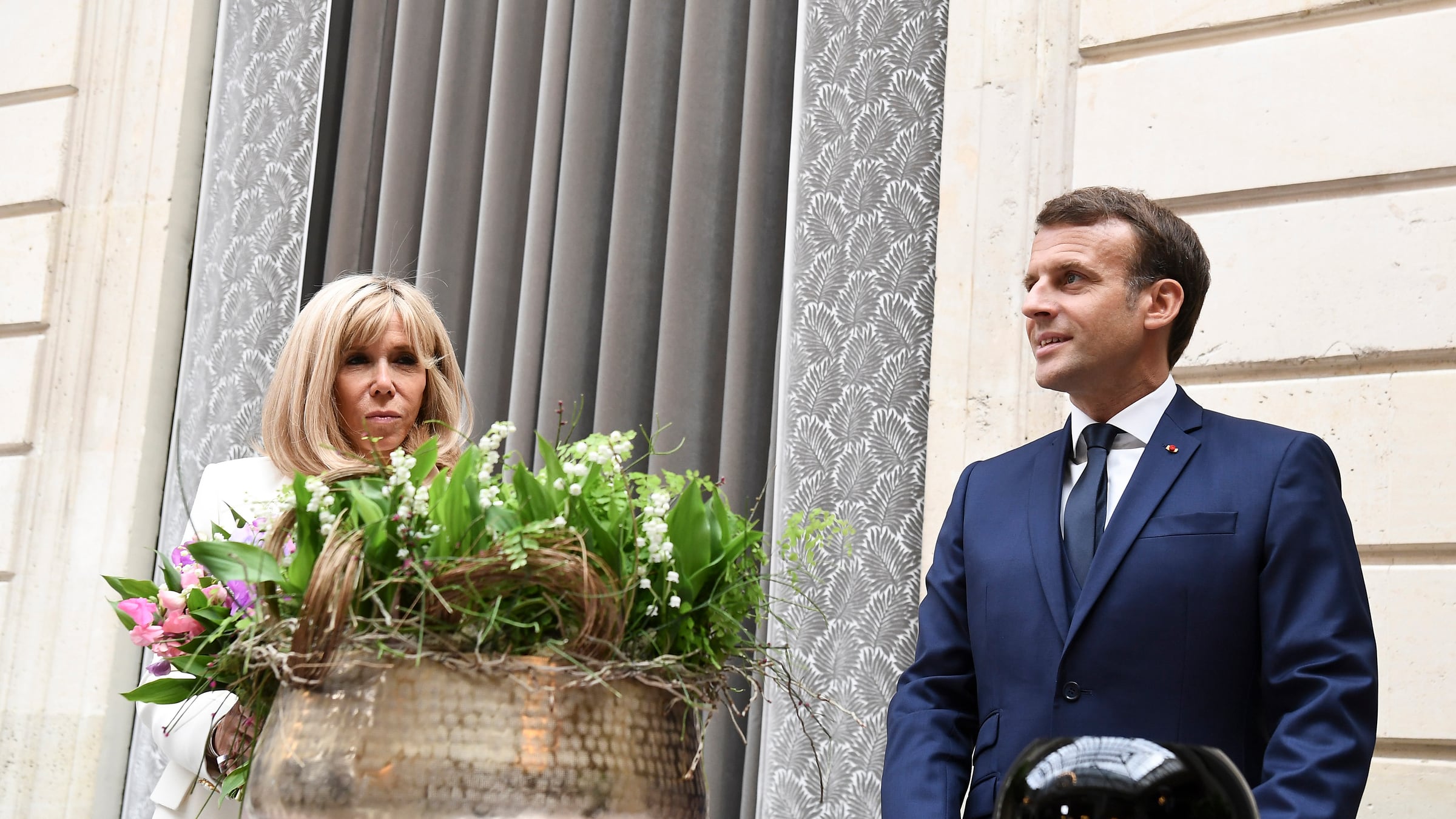 "Relazione proibita": così la figliastra di Macron descrive la storia tra il presidente francese e Brigitte