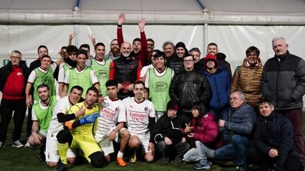 Stefano Pioli sorprende i ragazzi del calcio paralimpico