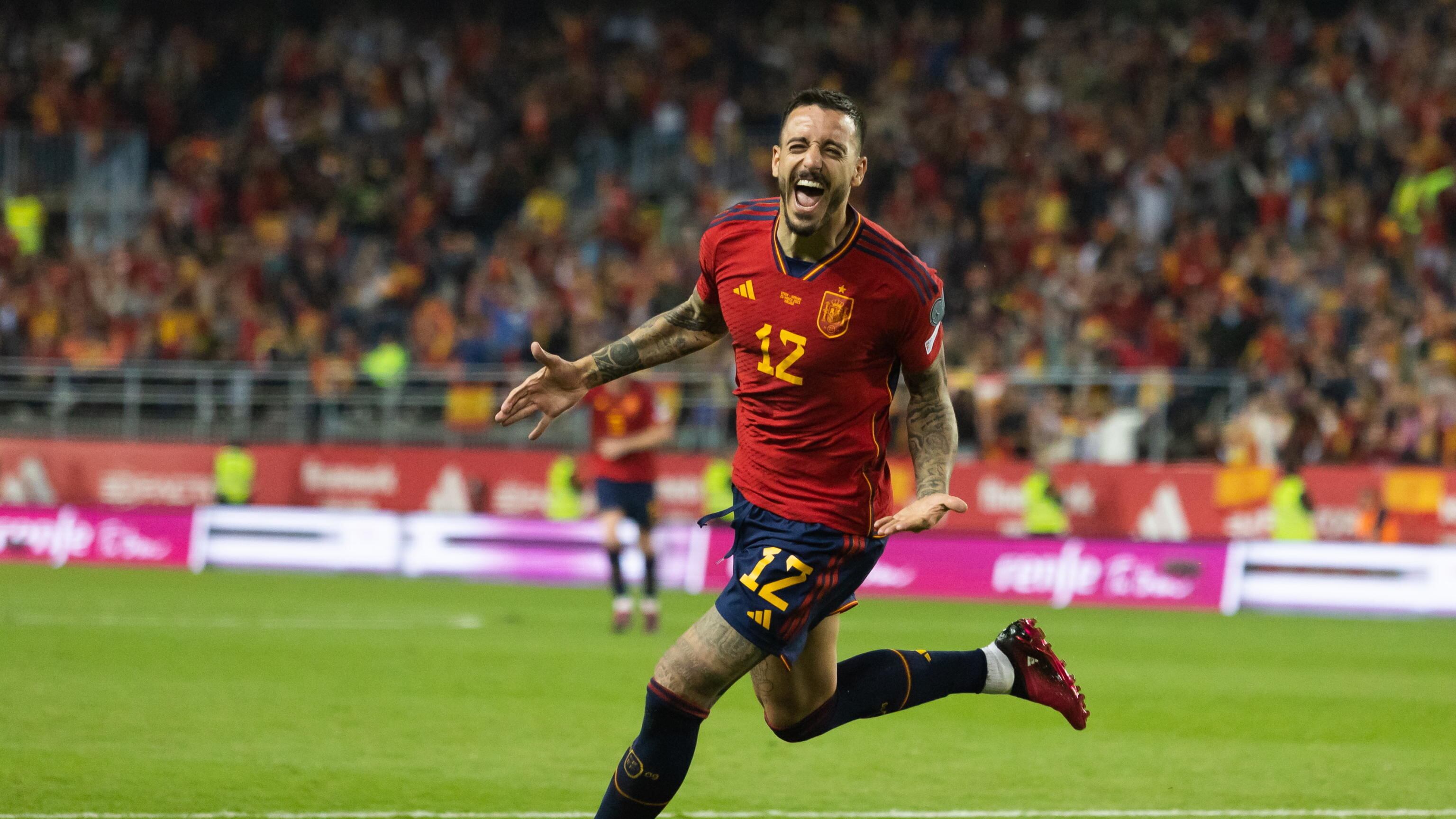 Joselu si prende la Spagna. L'importanza di avere un "9"