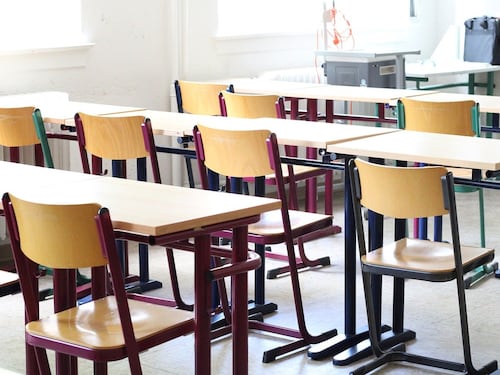 "Papà, vieni e spacca la faccia al prof". E il padre va in spedizione