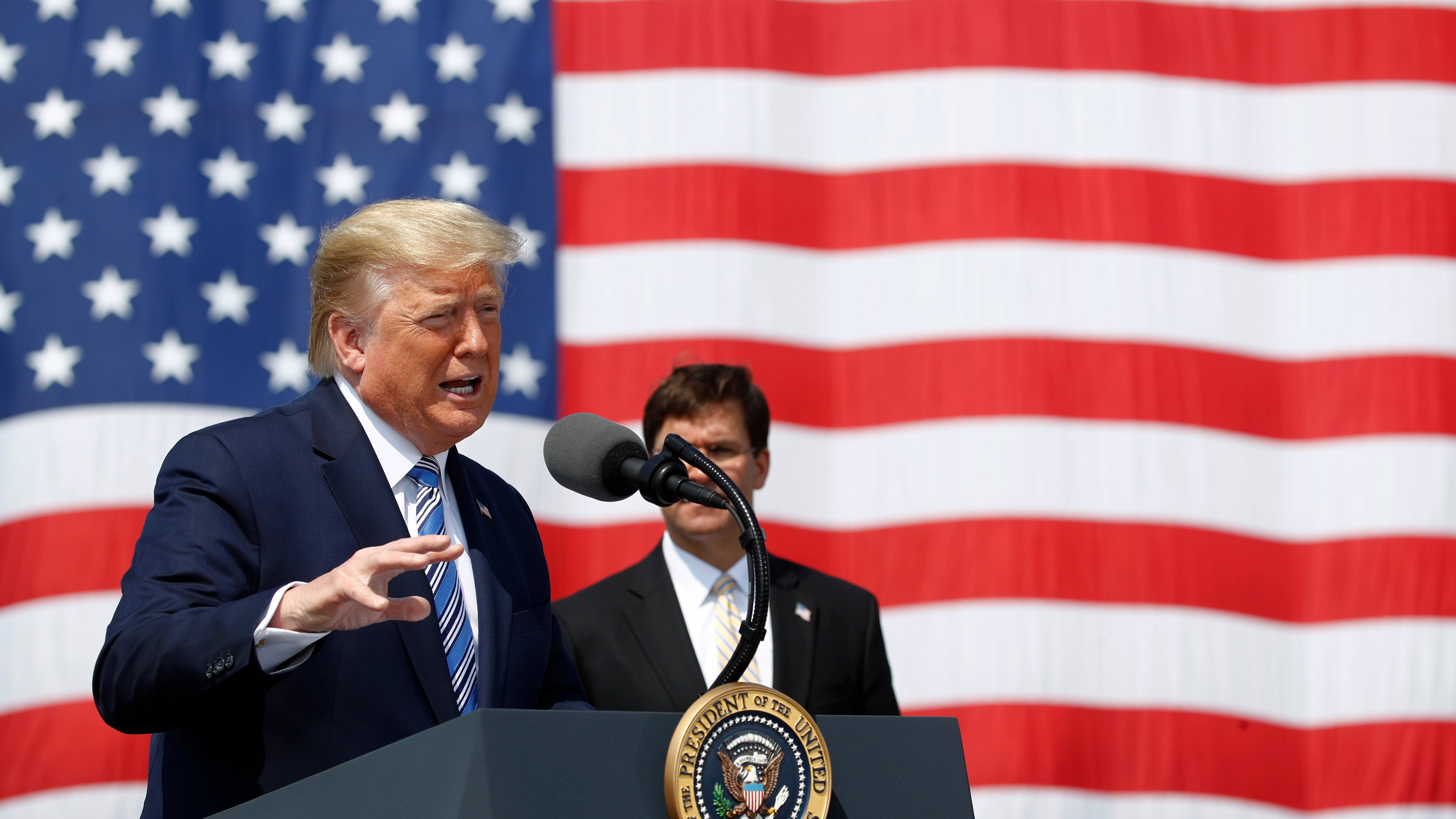 "L'Italia ha cospirato contro Trump": l'accusa virale su Twitter