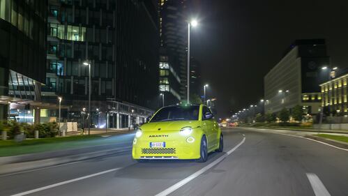 Abarth 500e 7