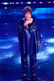 Orietta Berti illumina il palco dell'Ariston 4