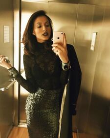 Mariana Rodriguez nuda in acqua 27