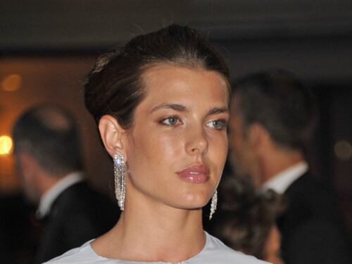 "Sogna il fiocco rosa...". Le voci sulla gravidanza di Charlotte Casiraghi