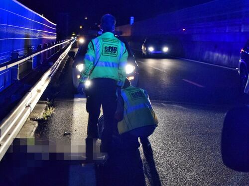Corre impazzito contromano sull'Autofiori: 36enne travolto e ucciso da un suv