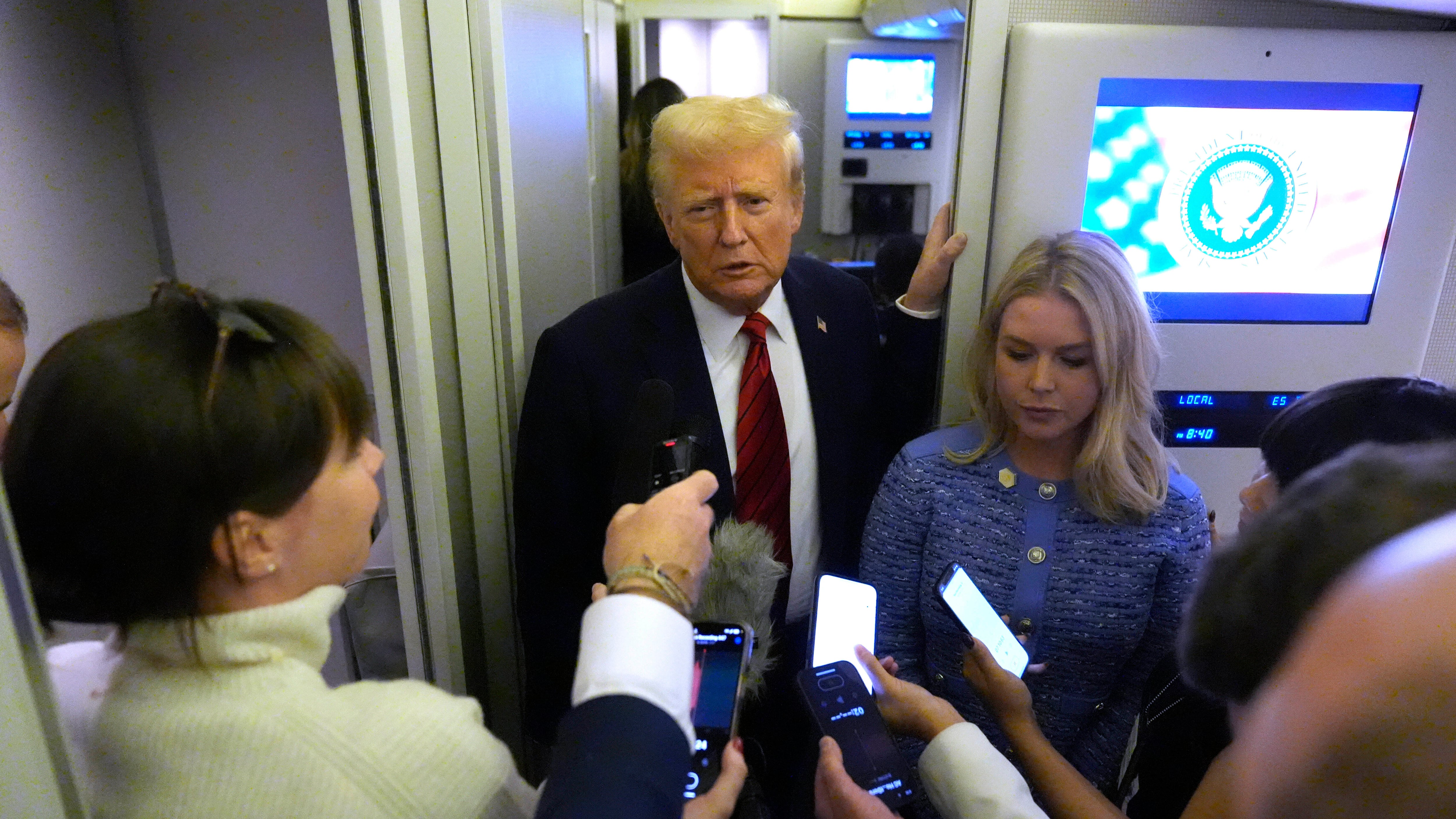 Trump: "I palestinesi vivrebbero meglio in un posto non violento"