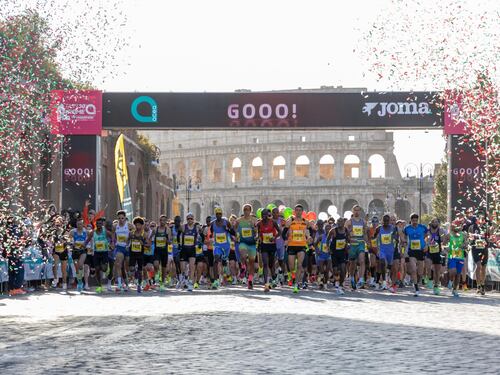 Successo Maratona dell'acqua e Roma si colora con lo sport