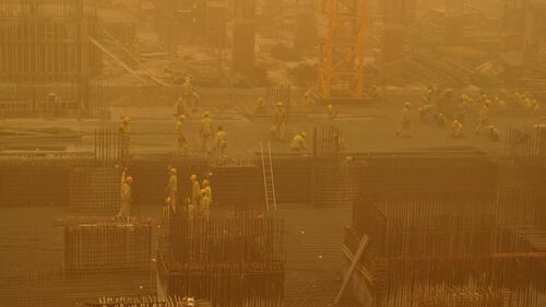 Una tempesta di sabbia a Dubai 4