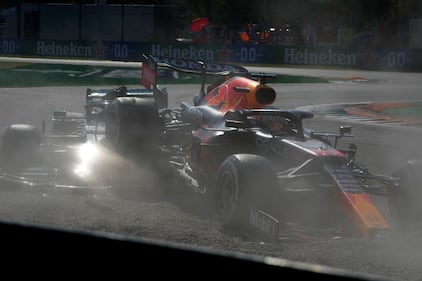 Il terribile incidente tra Hamilton e Verstappen al Gp di Monza 5