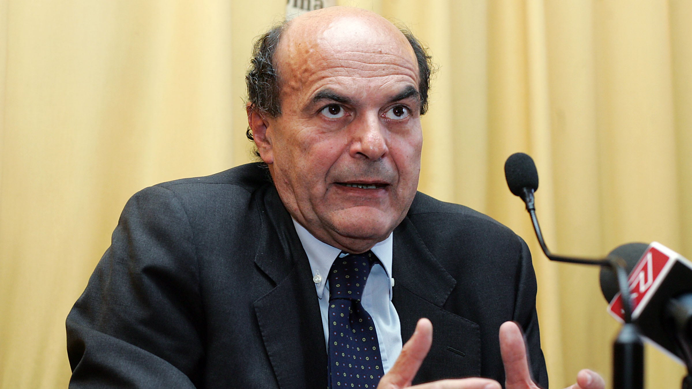 Bersani: bagarre primarie? "Solo un caos creativo"