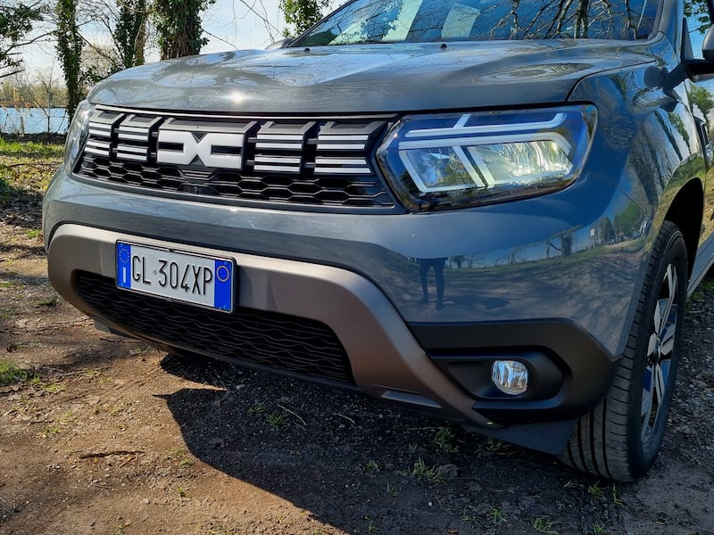 Dacia Duster Journey 2023, guarda le foto 4