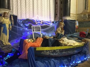 Palermo, il presepe sul barcone 6
