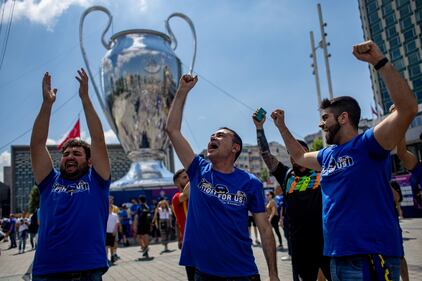 La grande attesa dei tifosi a Istanbul 3