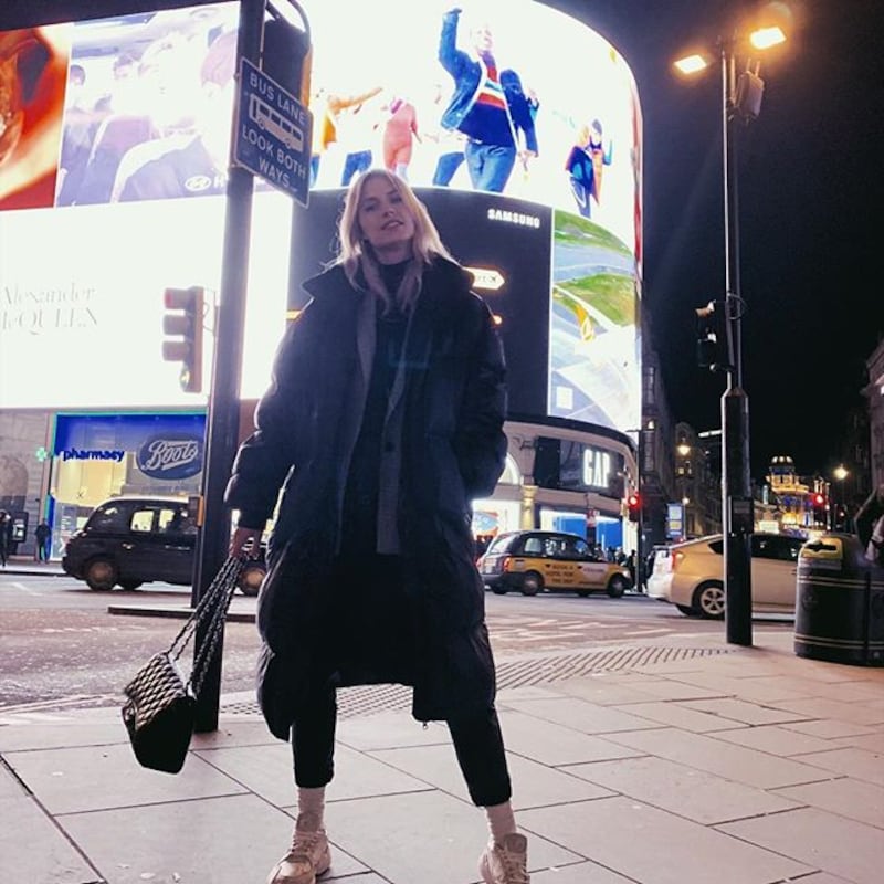 Lena Gercke incanta i follower: gli scatti della modella tedesca 4
