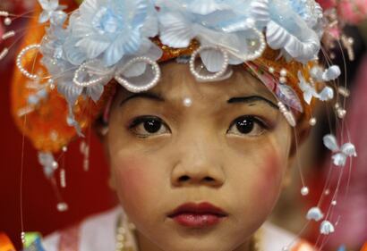 Tailandia, i bambini che saranno monaci buddisti 9