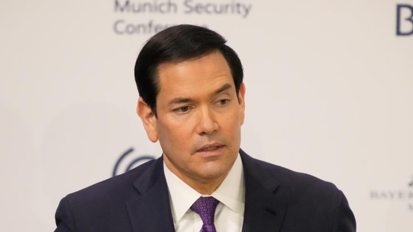 Ora Rubio tranquillizza l’Europa: "Usa e Ue resteranno insieme". Ma Zelensky sente il fiato sul collo