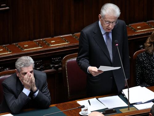 Marò, Monti se ne lava le mani e scarica tutta la colpa a Terzi