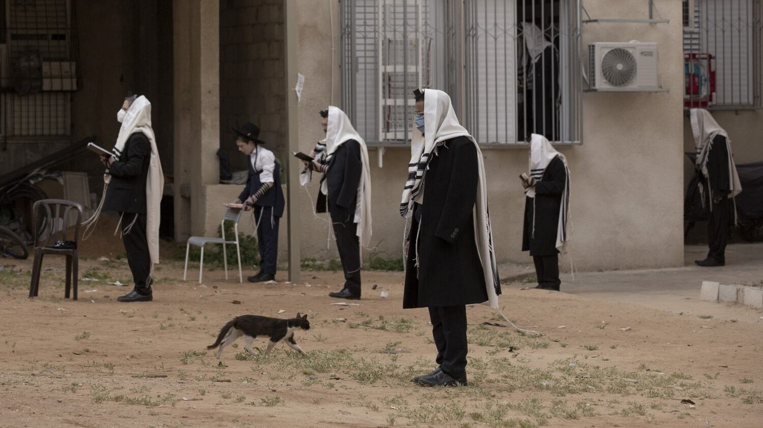 Israele oltre l'emergenza. Al via asili, negozi e hotel