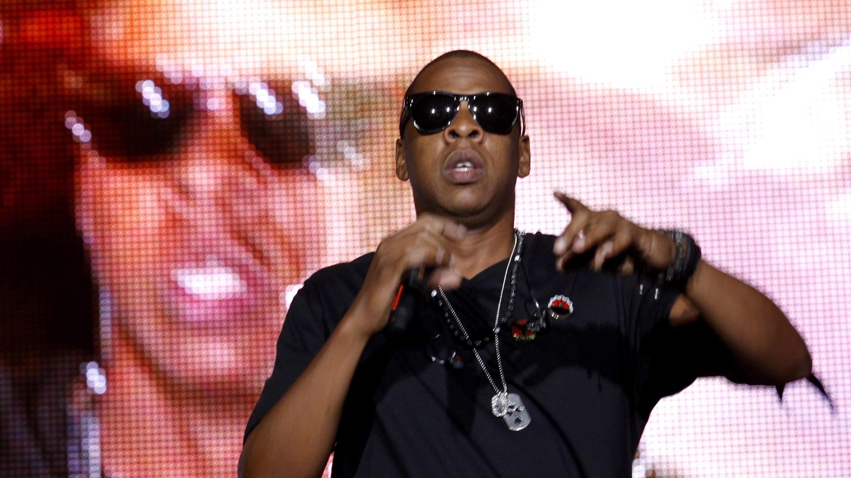 Jay Z, Madonna, Coldplay Ora le star vendono musica