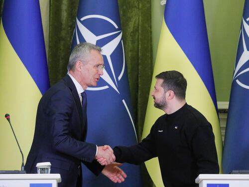 Stoltenberg: "Il posto dell'Ucraina è nella Nato"