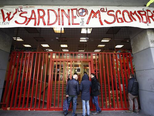 La nuova "casa" delle sardine? Il centro sociale degli abusivi